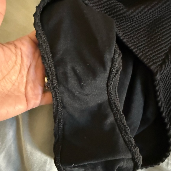 Boden Elegant Black Swimsuit - Picture 4 of 5